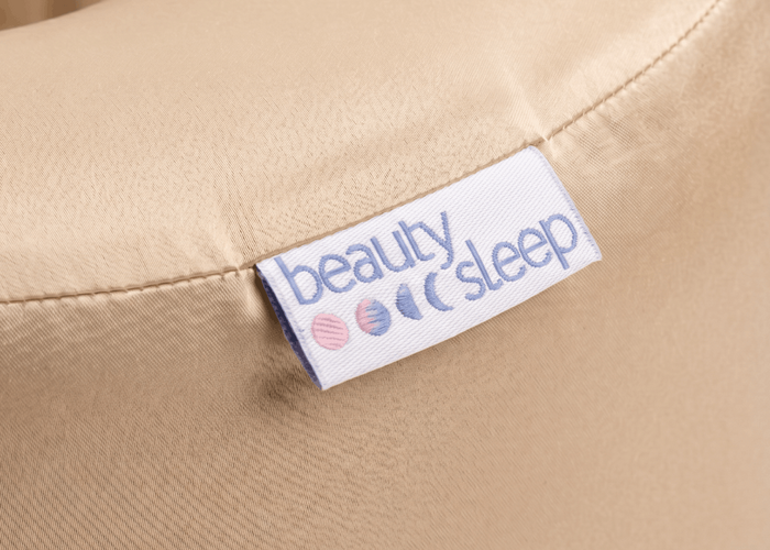 Подушка для путешествий Somia x Beauty Sleep в наволочке из шелка